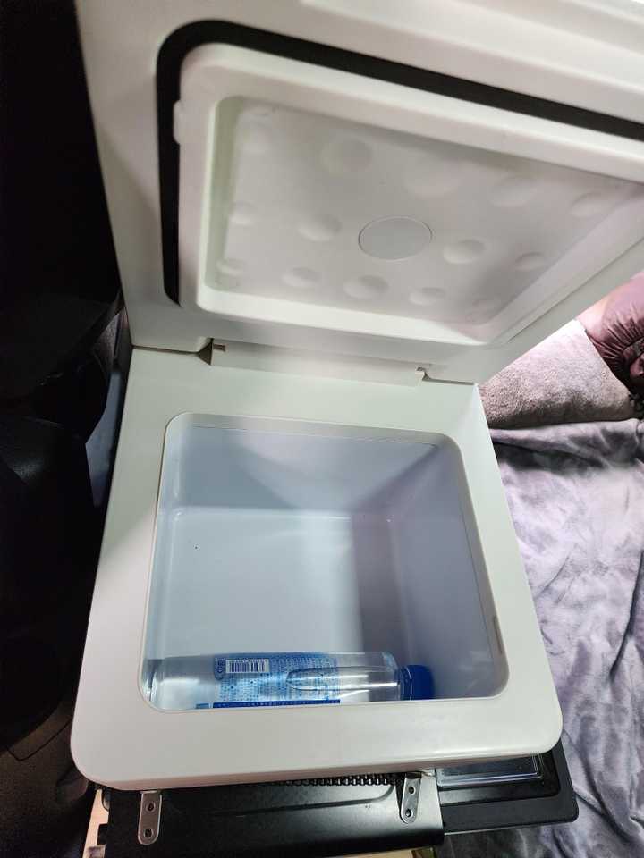 初代茶臼山号の冷蔵庫