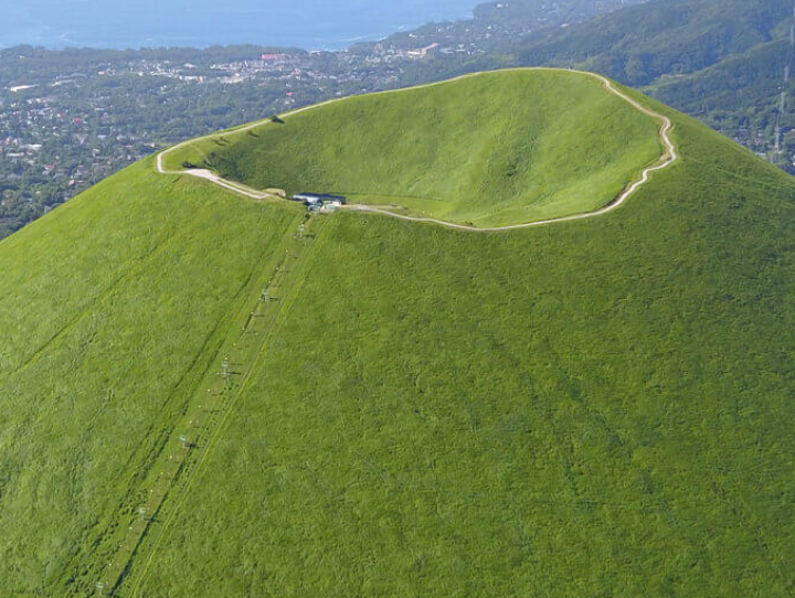 自作軽トラキャンピングカー「茶臼山号」の全体像