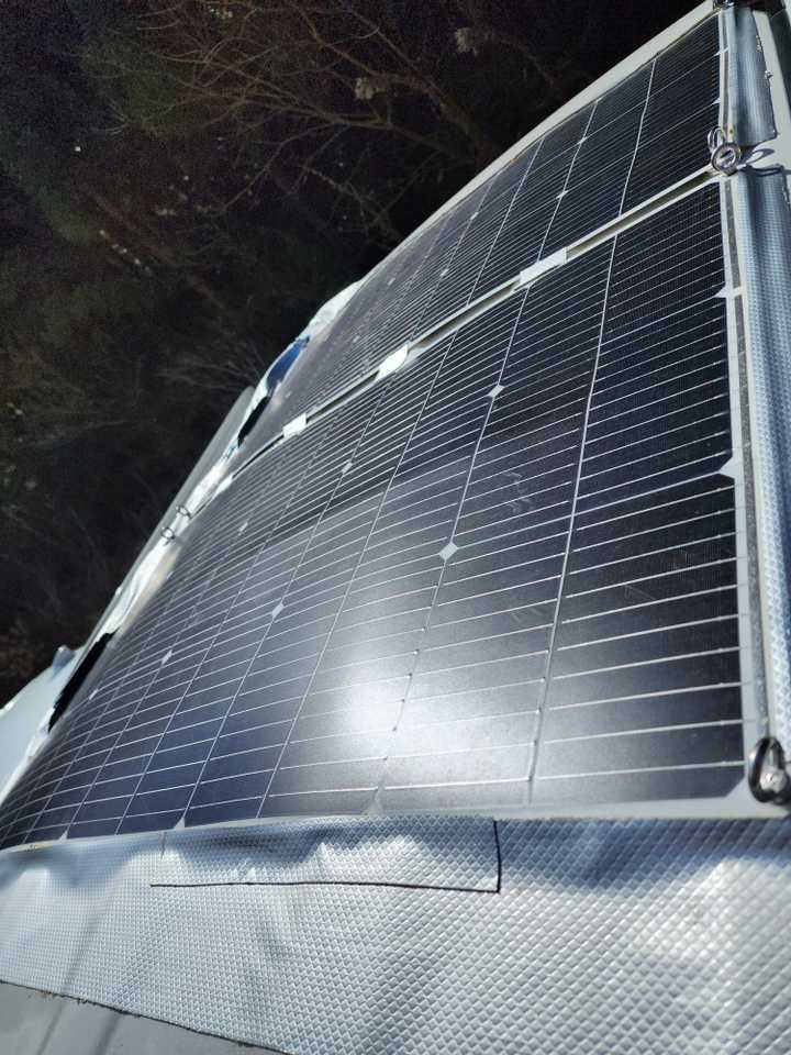 ワンボックスカー時代の太陽光パネル